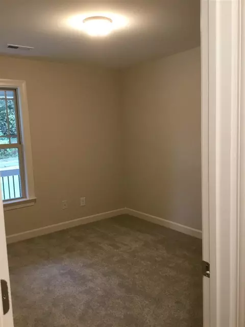 609 N Johnson St, Benson, NC 27504 photo 10