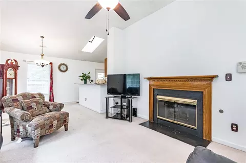 1304 Kendall Dr, Durham, NC 27703 photo 6
