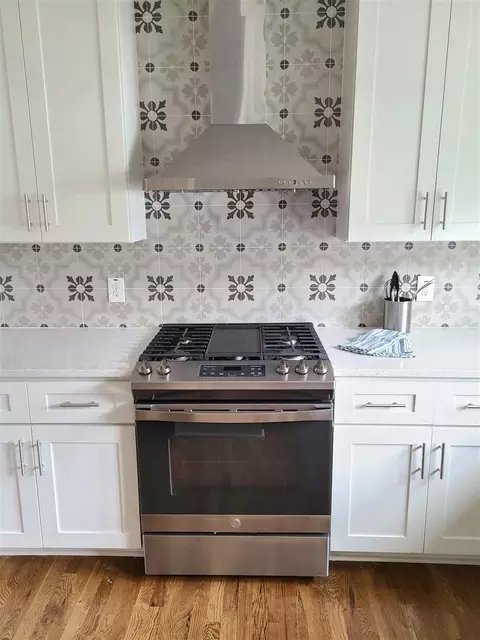 2411 Green St, Durham, NC 27705 photo 3