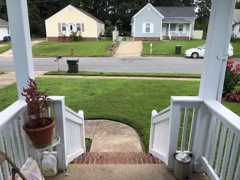 2807 Crest St, Durham, NC 27705 photo 3