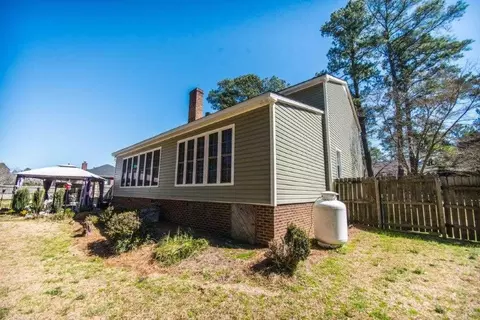 107 Wade Ave, Dunn, NC 28334 photo 3