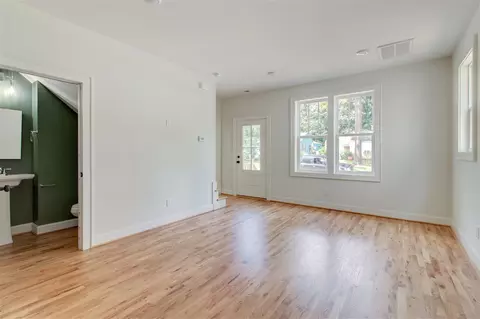 504 E Lavender Ave, Durham, NC 27704 photo 12