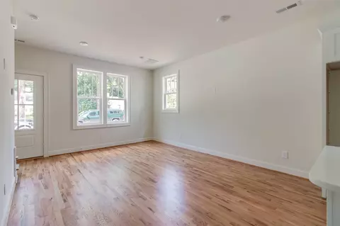 504 E Lavender Ave, Durham, NC 27704 photo 10