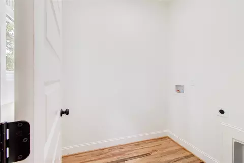 504 E Lavender Ave, Durham, NC 27704 photo 9