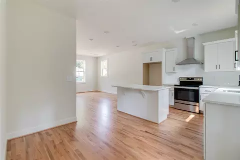 504 E Lavender Ave, Durham, NC 27704 photo 8
