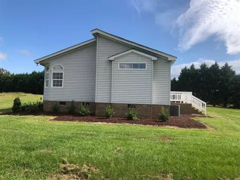 55 W Johnson Rd, Benson, NC 27504 photo 3