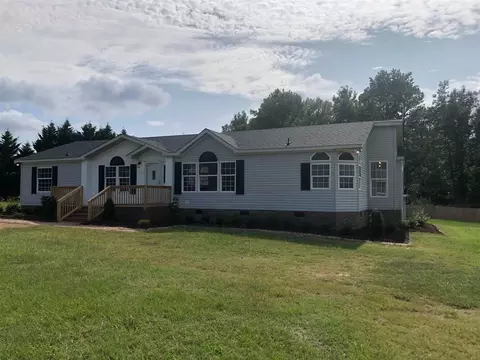 55 W Johnson Rd, Benson, NC 27504 photo 2