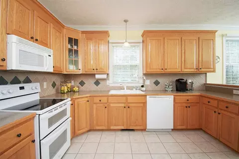 2717 Lautenberg Ln, Willow Spring, NC 27592 photo 8