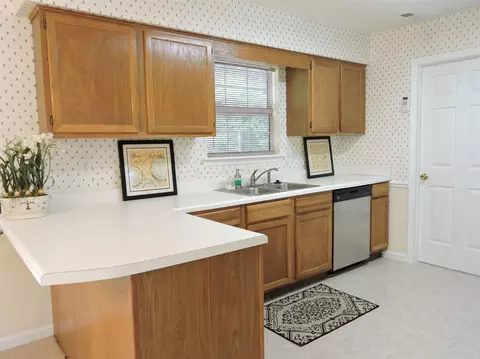 4238 Bluffs Ln, Durham, NC 27712 photo 9