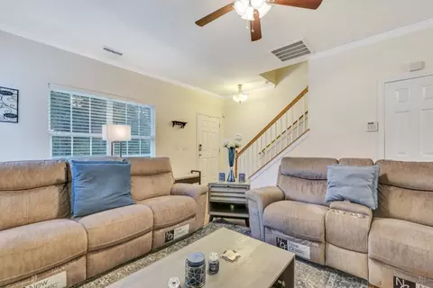 1709 Medallion Dr, Durham, NC 27704 photo 6