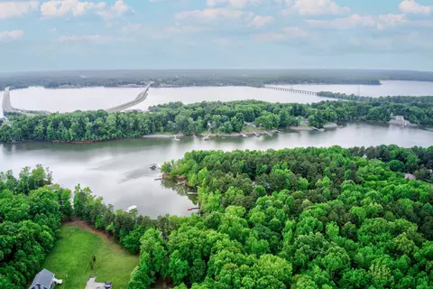 Occoneechee Lane, Clarksville, VA 23927