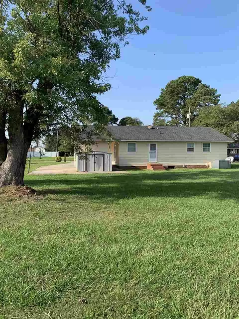 102 Lilly St, Dunn, NC 28334 photo 2