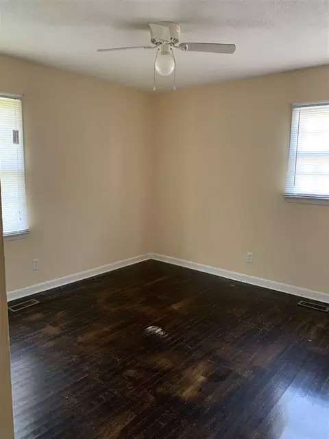 102 Lilly St, Dunn, NC 28334 photo 6