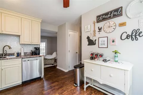 655 Bashford Rd, Raleigh, NC 27606 photo 11