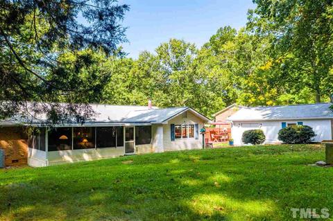 720 Daffodil Ln, Durham, NC 27712 photo 4