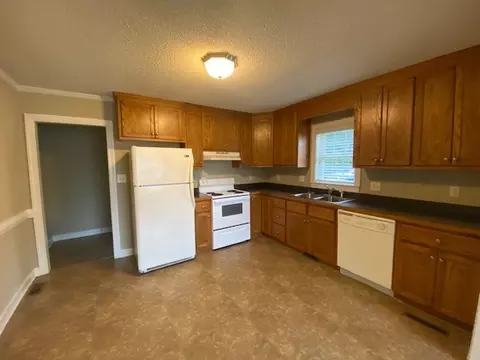 127 Joy St, Dunn, NC 28334 photo 3