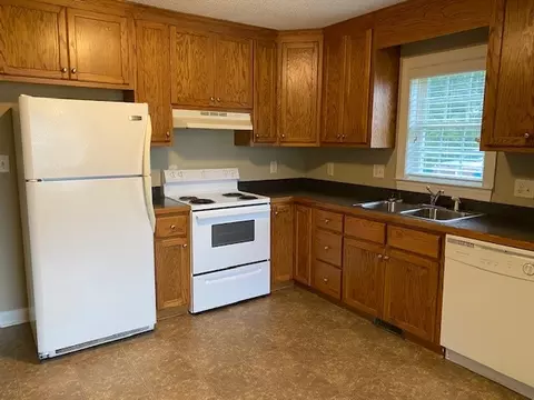 127 Joy St, Dunn, NC 28334 photo 2