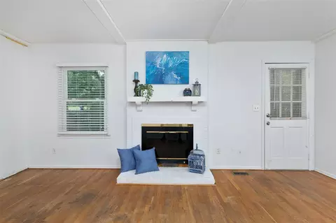 3404 Morningside Dr, Raleigh, NC 27607 photo 2