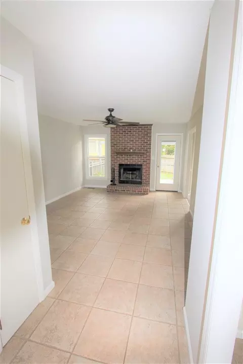 3336 Castlegate Dr, Raleigh, NC 27616 photo 3
