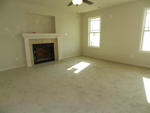 57 Marshfield Dr, Benson, NC 27504 photo 2