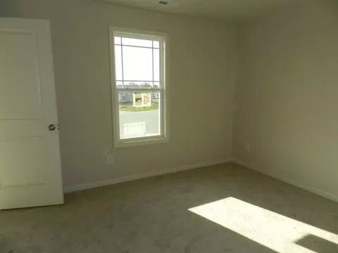 57 Marshfield Dr, Benson, NC 27504 photo 8