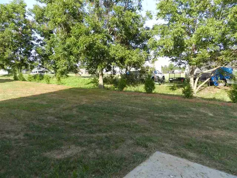 57 Marshfield Dr, Benson, NC 27504 photo 11