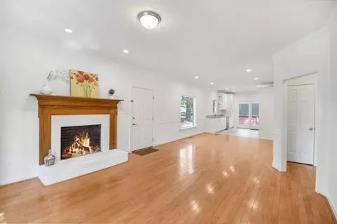 207 Danforth Dr, Cary, NC 27511 photo 3