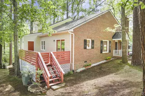 207 Danforth Dr, Cary, NC 27511 photo 2