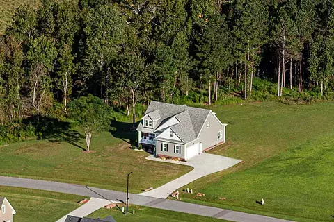 7186 Bitterroot Rd, Rocky Mount, NC 27803 photo 2