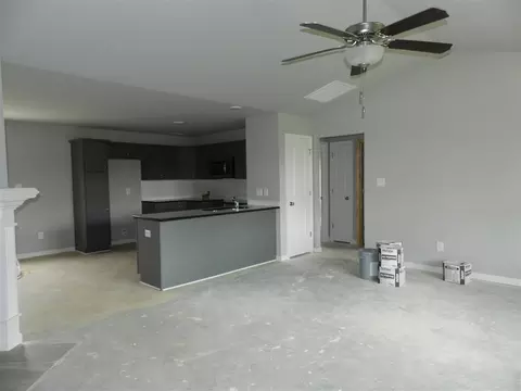 138 Mill Stream Dr, Selma, NC 27576 photo 2