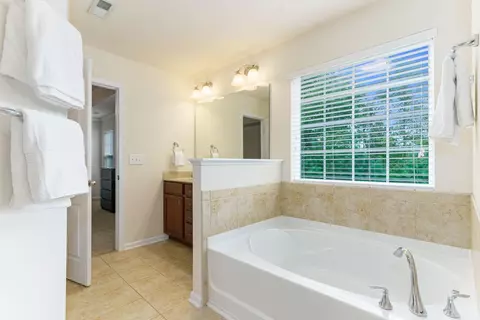 15 Alyea Ct, Durham, NC 27703 photo 9
