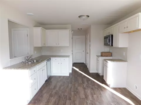 220 Mill Stream Dr, Selma, NC 27576 photo 7