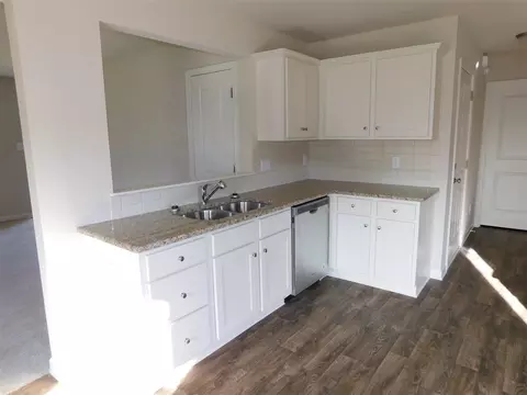 220 Mill Stream Dr, Selma, NC 27576 photo 8