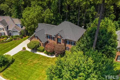 116 Summerview Ln, Cary, NC 27518 photo 2