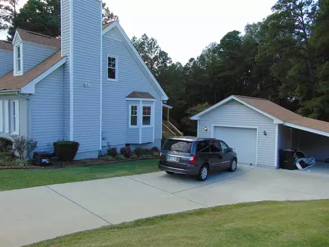 1598 Mount Pleasant Rd, Willow Spring, NC 27592 photo 3