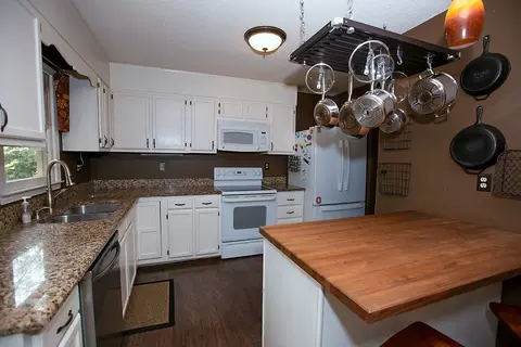 4909 Derbyshire Pl, Durham, NC 27713 photo 6