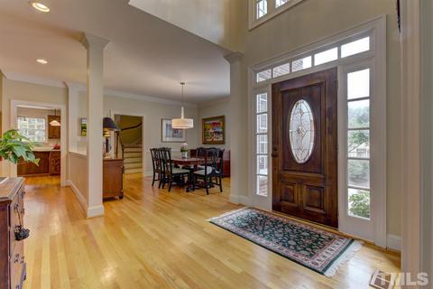 301 Bathgate Ln, Cary, NC 27513 photo 3