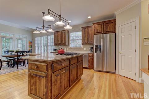 301 Bathgate Ln, Cary, NC 27513 photo 9