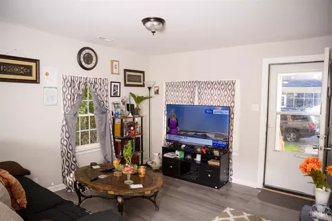 1003 Harris St, Smithfield, NC 27577 photo 3