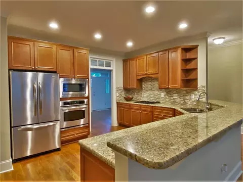 213 Vanderbilt Ct, Durham, NC 27705 photo 9