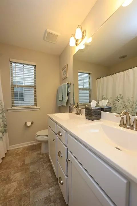 1041 Laredo Ln, Durham, NC 27703 photo 17
