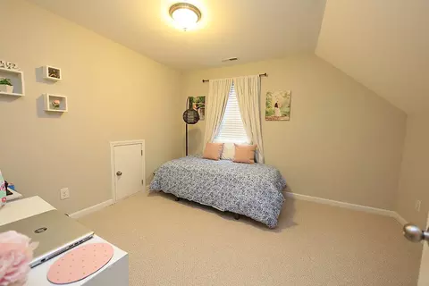 1041 Laredo Ln, Durham, NC 27703 photo 20