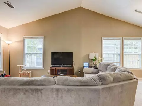 1102 Mallory Ln, Durham, NC 27713 photo 7