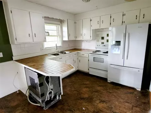 1514 Tyonek Dr, Durham, NC 27703 photo 9