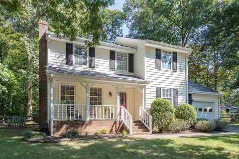 105 Beloit Ct, Cary, NC 27511 photo 2