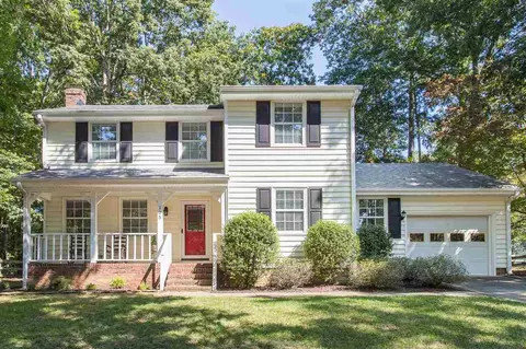 105 Beloit Ct, Cary, NC 27511 photo 1