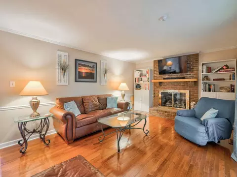 5017 Lansdowne Dr, Durham, NC 27712 photo 7