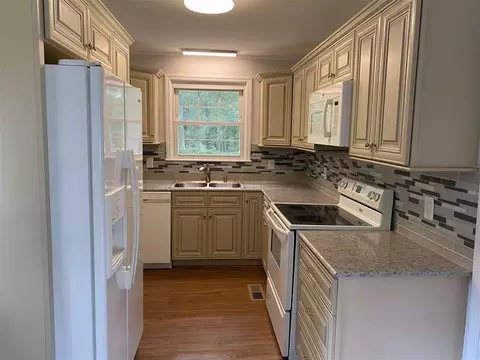 2713 Davie Dr, Durham, NC 27704 photo 8
