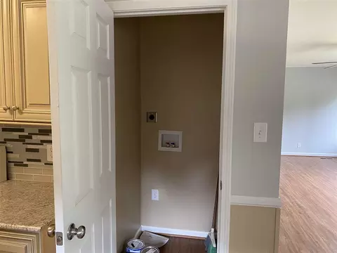 2713 Davie Dr, Durham, NC 27704 photo 9