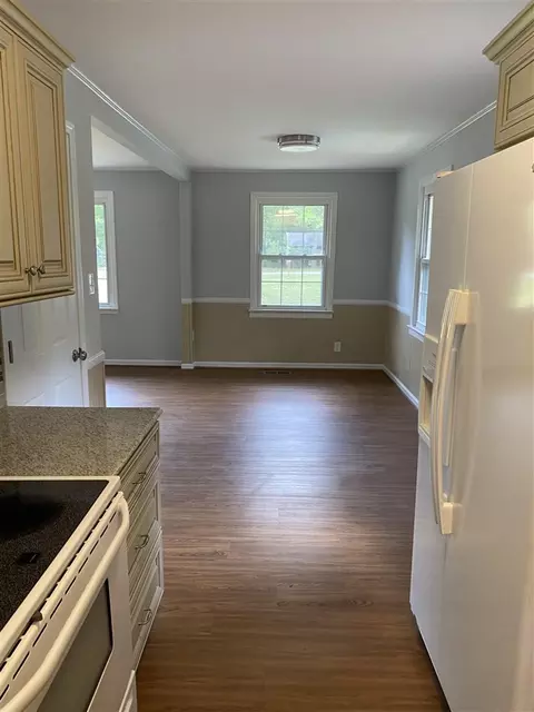 2713 Davie Dr, Durham, NC 27704 photo 11
